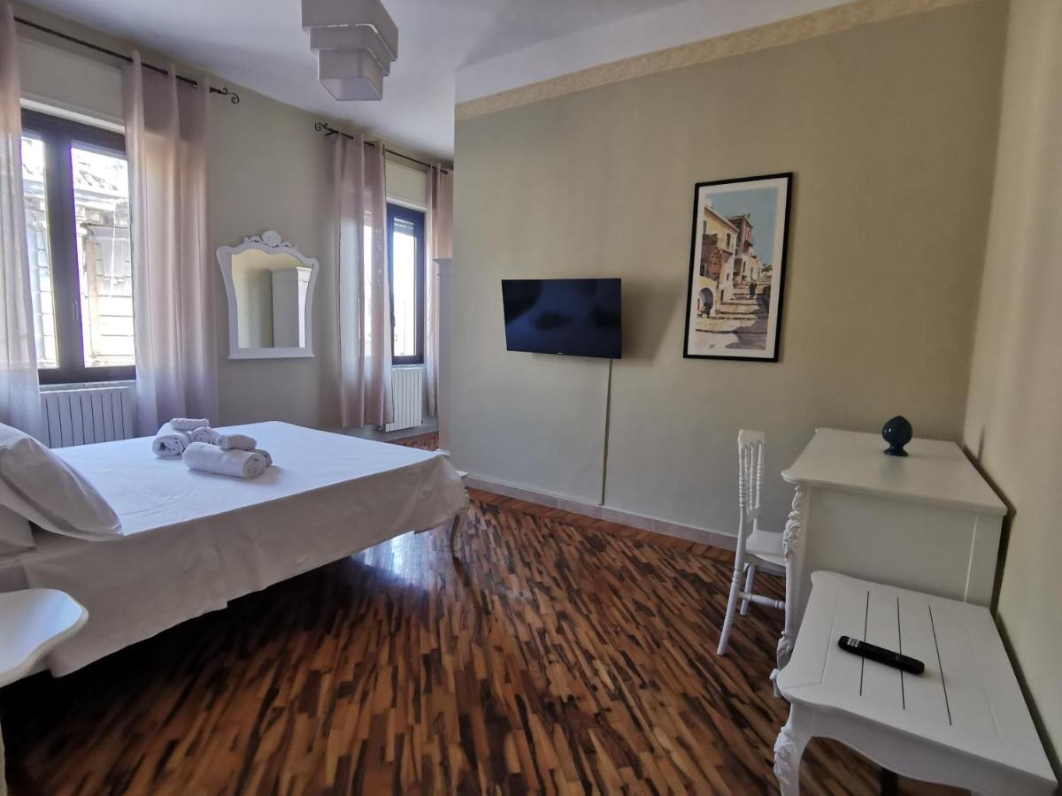 Karol Room&Apartment トロペーア エクステリア 写真